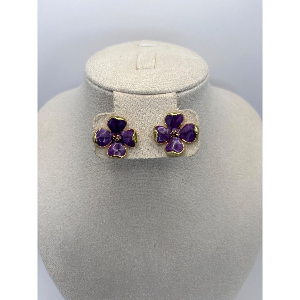 Vintage Gold Tone Purple Violet Enamel Dogwood Flower Earrings Pierced